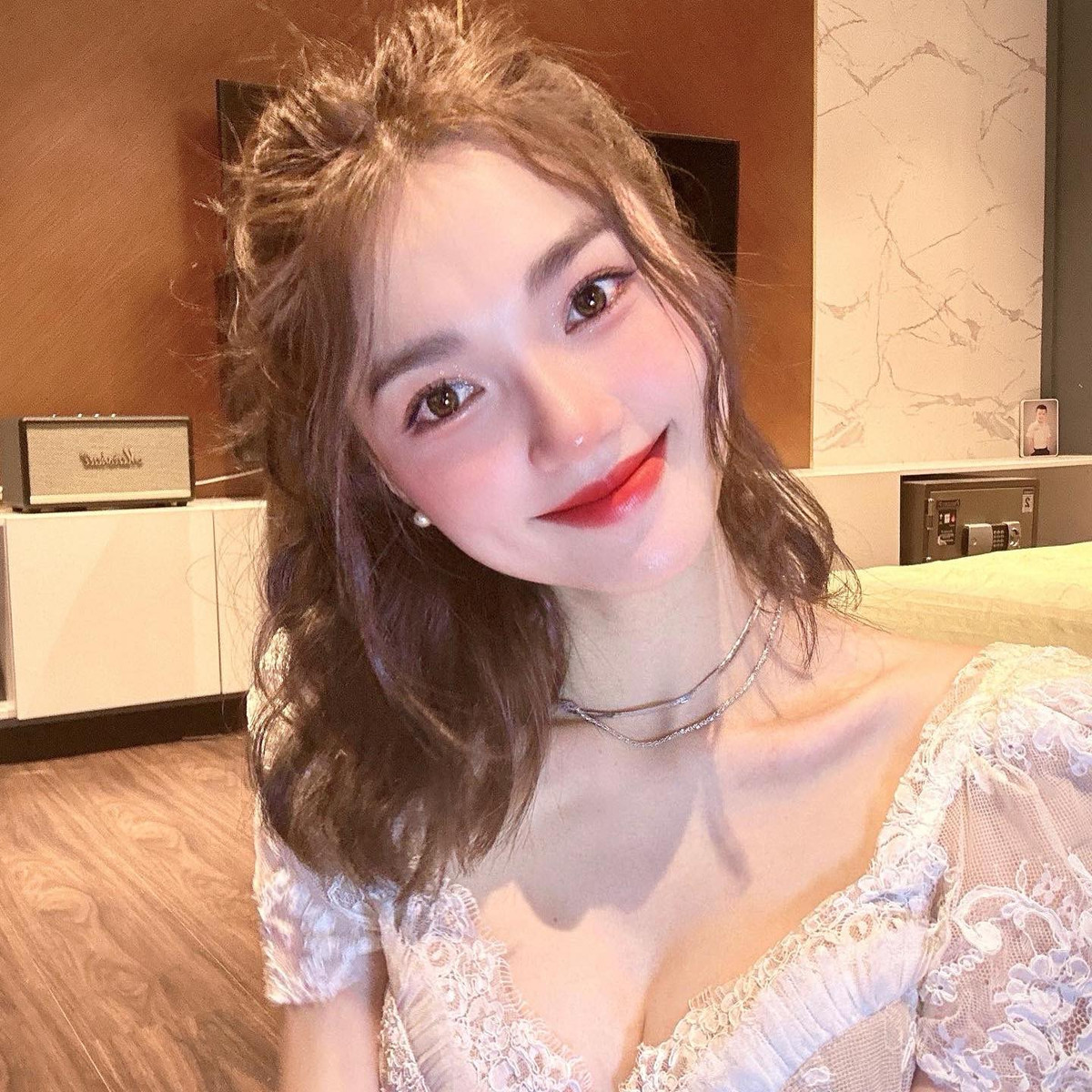 Trong những bài viết trên trang cá nhân, cô nàng luôn thể hiện năng lượng tích cực.