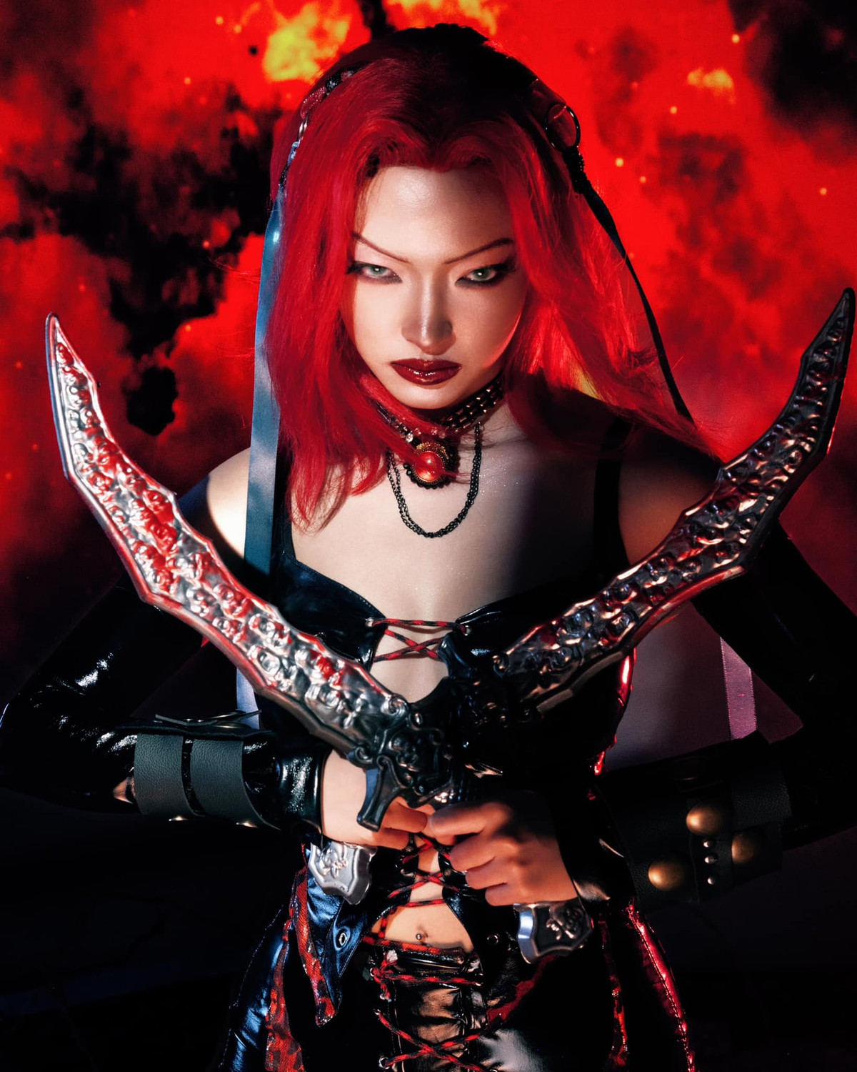 Màn hóa trang đầu tư nhất gọi tên Châu Bùi Châu Bùi khi hoá thân thành Rayne. Cô lý giải về tạo hình này: "Sinh ra từ sự kết hợp giữa con người và ma cà rồng, Rayne là nhân vật chính trong tựa game hành động BloodRayne. Với sức mạnh vượt trội, tốc độ nhanh như chớp và khát khao báo thù, cô dấn thân vào hành trình tiêu diệt những thế lực tà ác. Nhưng sâu bên trong những trận chiến ấy chính là sự đấu tranh nội tâm giữa quá khứ đau thương và khát vọng tìm lại chính nữ chiến binh này"