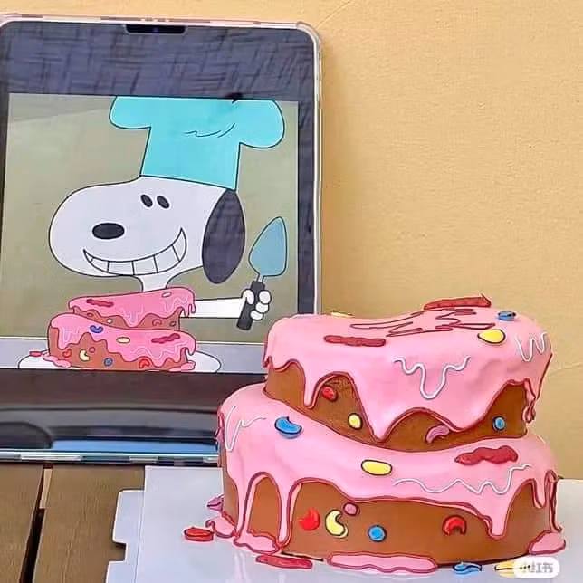 Chiếc bánh kem của Chú chó Snoopy quen thuộc với rất nhiều em nhỏ.