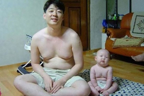 Đúng kiểu "cha nào con nấy". (Ảnh: Facebook)