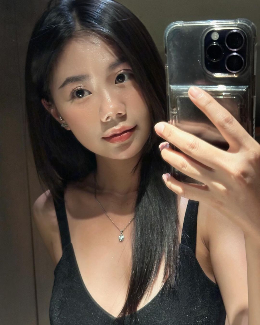 Thường xuất hiện với hình ảnh là một cô gái vui vẻ, hải hước, ít ai biết rằng Thảo da ua từng gặp biến cố trong cuộc sống đến mức phải cạo trọc đầu