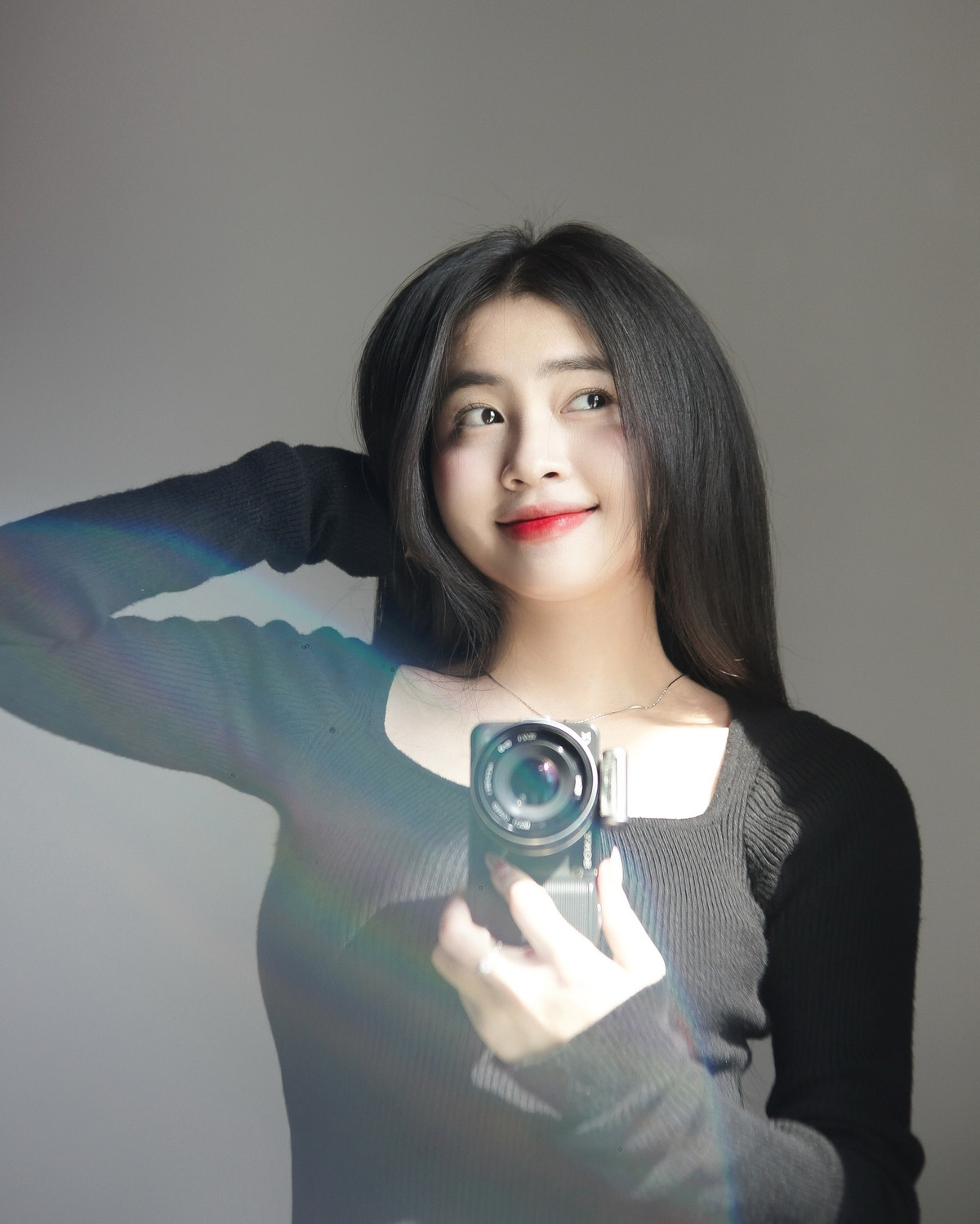 Chính vậy, cô nàng là một mẫu ảnh khá có tiếng đối với các bạn trẻ.