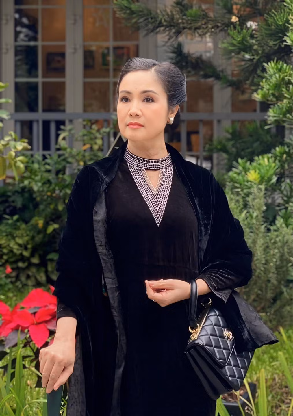 Năm 2021, nữ nghệ sĩ tham gia bộ phim truyền hình Hướng dương ngược nắng. Khác với hình tượng nhẹ nhàng, nữ tính thường thấy, Thu Hà gây bất ngờ khi vào vai một người đàn bà quyền lực, sắc sảo. Nhân vật này để lại nhiều ấn tượng với khán giả truyền hình. Hình tượng của Thu Hà vô cùng khớp với nhân vật có xuất thân cao sang, quyền quý.