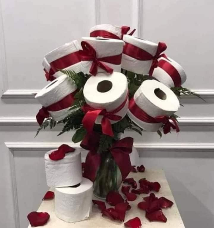 Không biết người nhận được bó hoa này nhân ngày 20/10 sẽ có cảm nghĩ như thế nào.