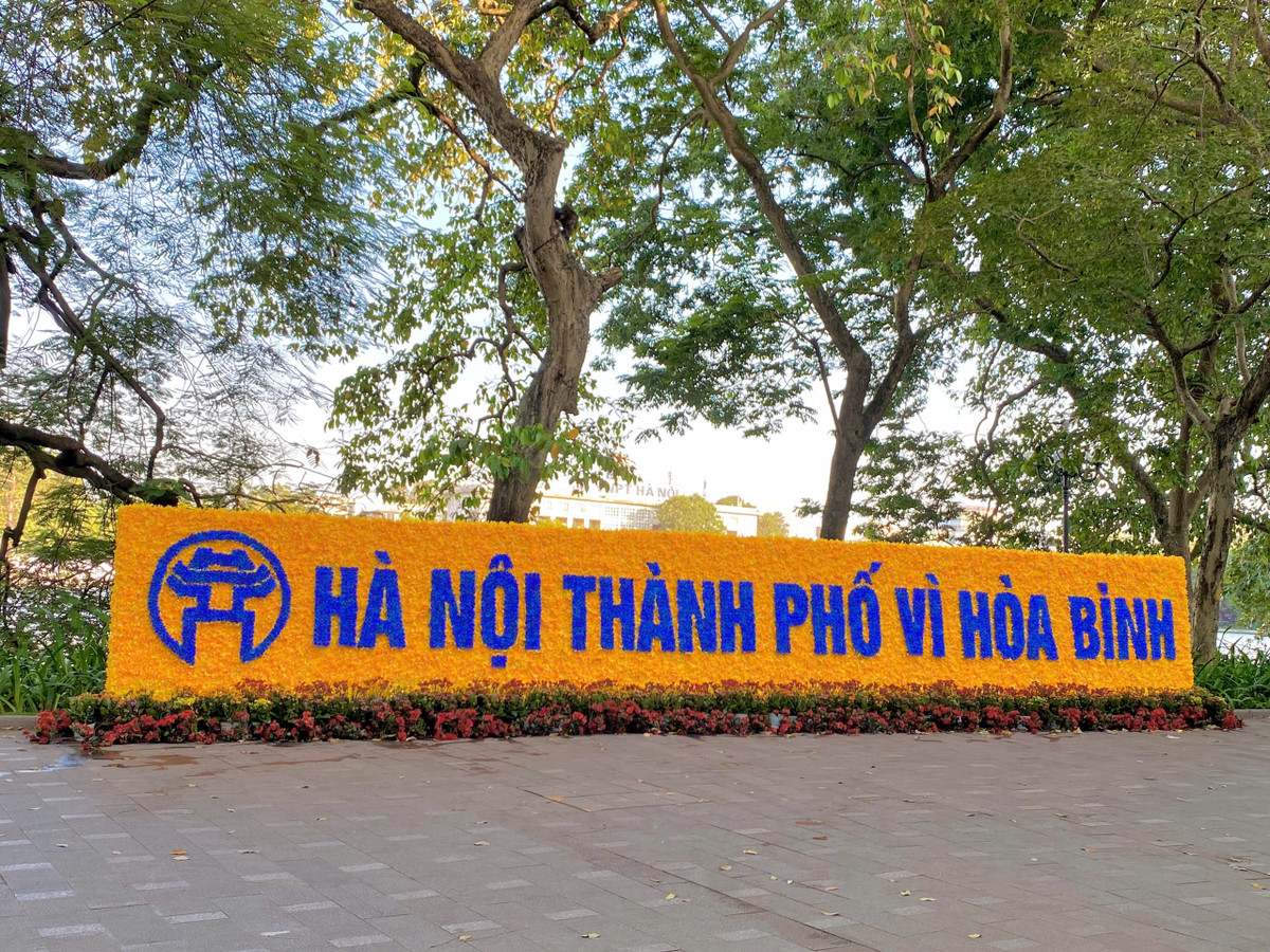 Ngày 06/10 tới đây, lễ Khai mạc "Ngày hội Văn hóa vì Hòa bình" kỷ niệm 70 năm Ngày Giải phóng Thủ đô và kỷ niệm 25 năm Hà Nội được vinh danh Thành phố vì hòa bình sẽ được diễn ra.