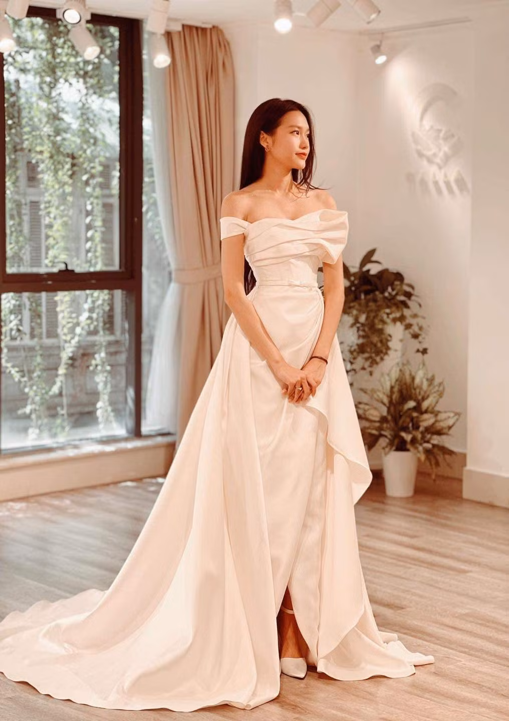 Hạnh phúc của đôi trai tài gái sắc càng trọn vẹn hơn sau khi cậu quý tử Đoàn Minh Đăng chào đời vào tháng 5/2024.