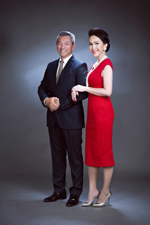 Giữa lúc tên tuổi đang ở giai đoạn rực rỡ nhất, Diễm My lựa chọn kết hôn với chồng Việt Kiều.