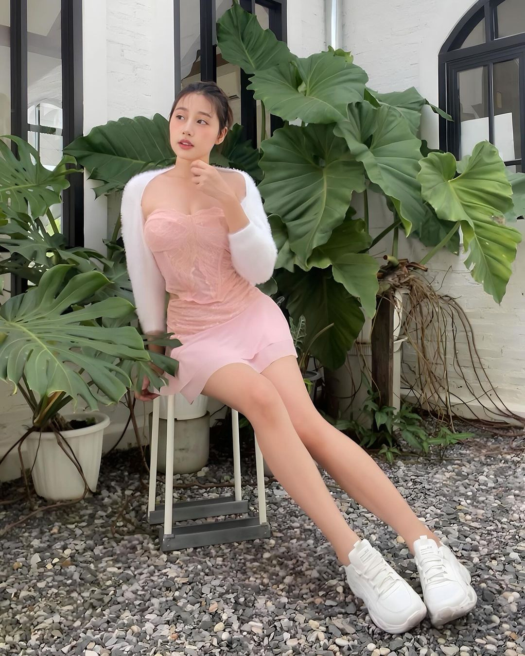 Trên trang cá nhân, Kainao Tawan thường đăng tải những khoảnh khắc đời thường.