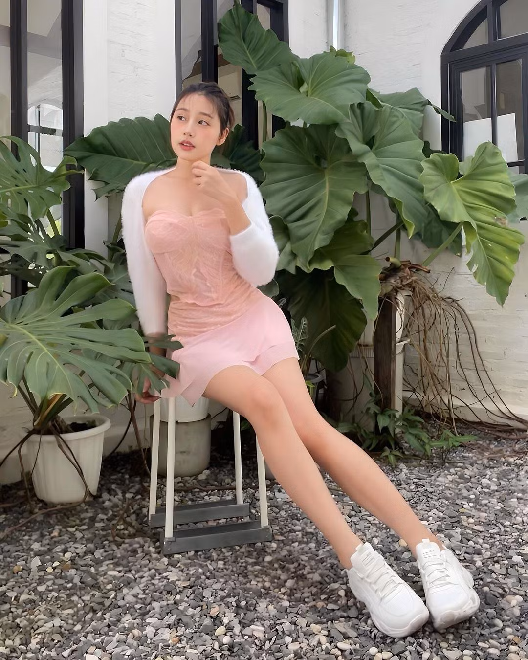 Trên trang cá nhân, Kainao Tawan thường đăng tải những khoảnh khắc đời thường.