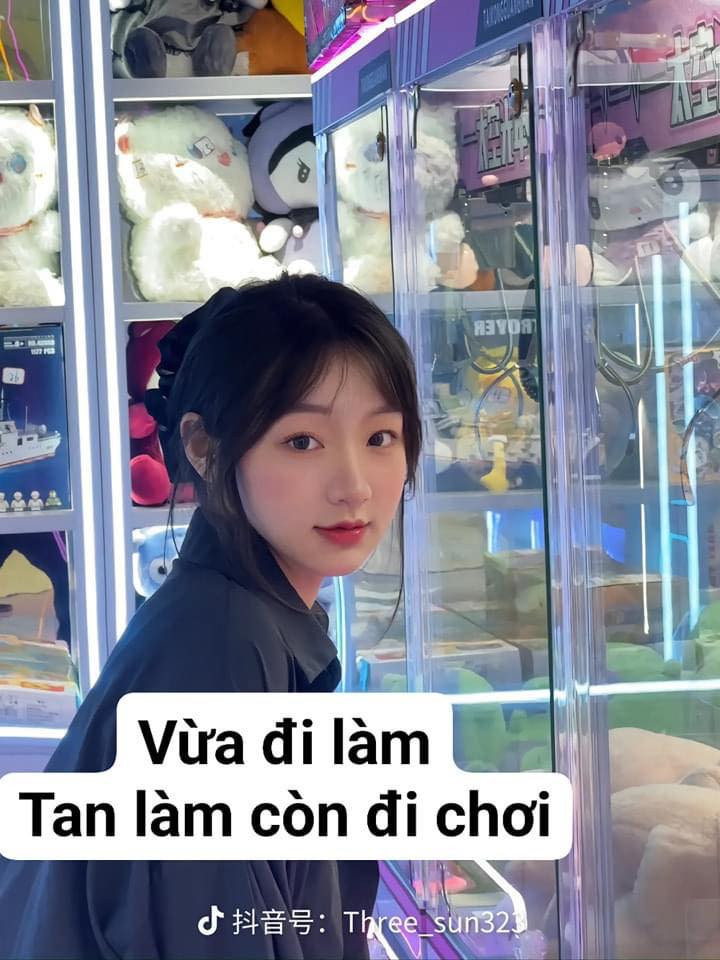 Nét mặt của người mới đi làm vẫn mang hơi thở của thanh xuân, của tuổi trẻ.