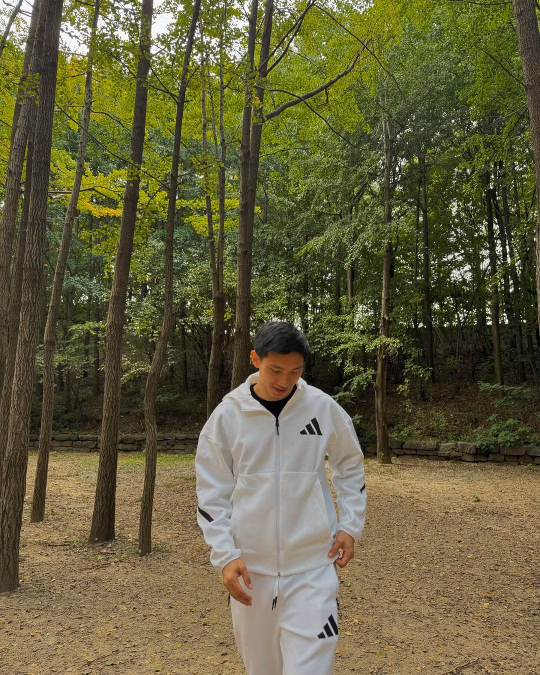 Dù không đăng tải ảnh đôi lên trang cá nhân, thế nhưng cặp đôi đăng ảnh cùng một địa điểm.