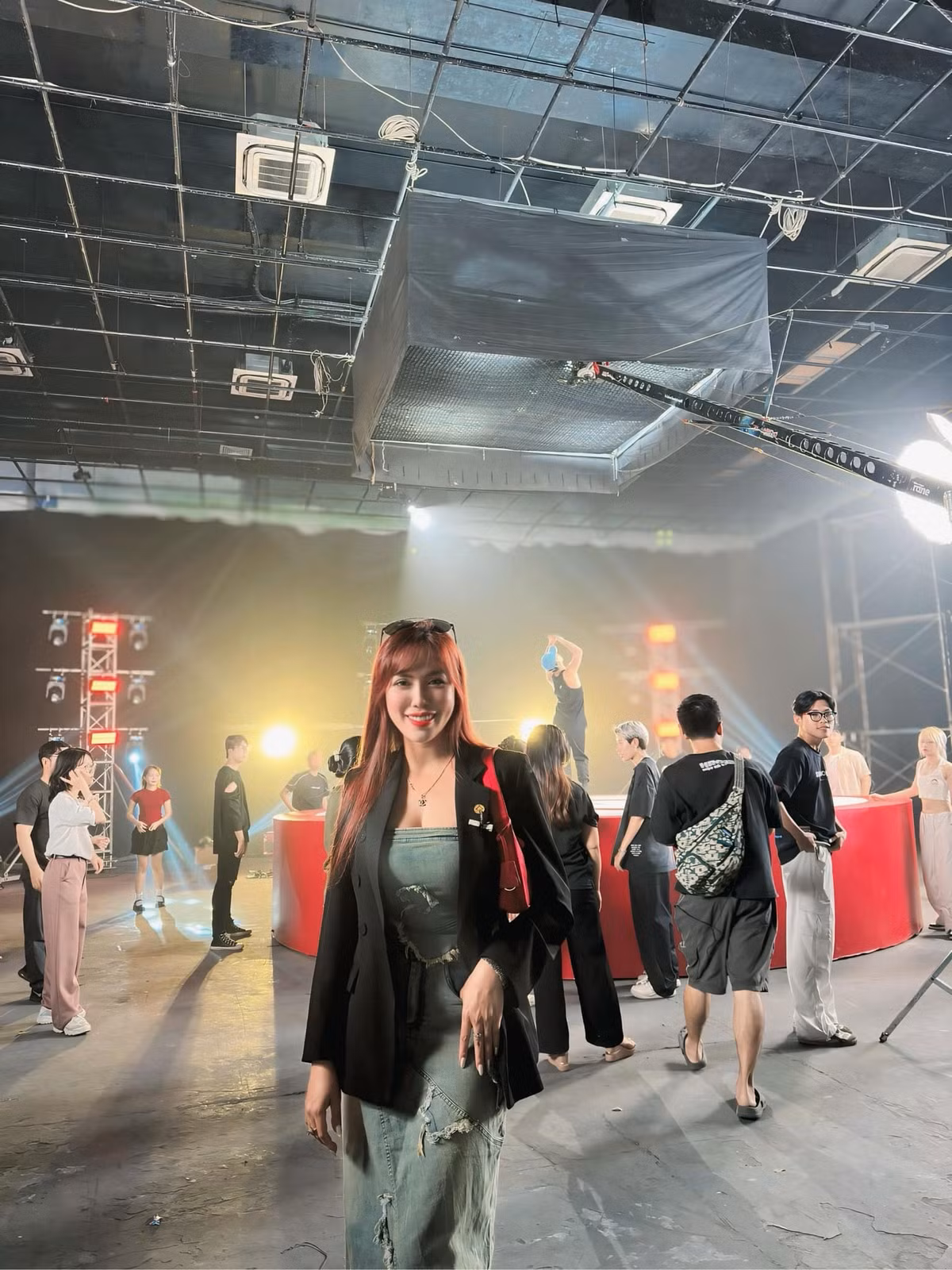 Khi được nhiều người biết đến, Mai Thỏ bắt đầu lấn sang các lĩnh vực khác như đóng phim, làm MC...và đạt được các giải thưởng lớn như Nữ hoàng Nhan sắc năm 2018.