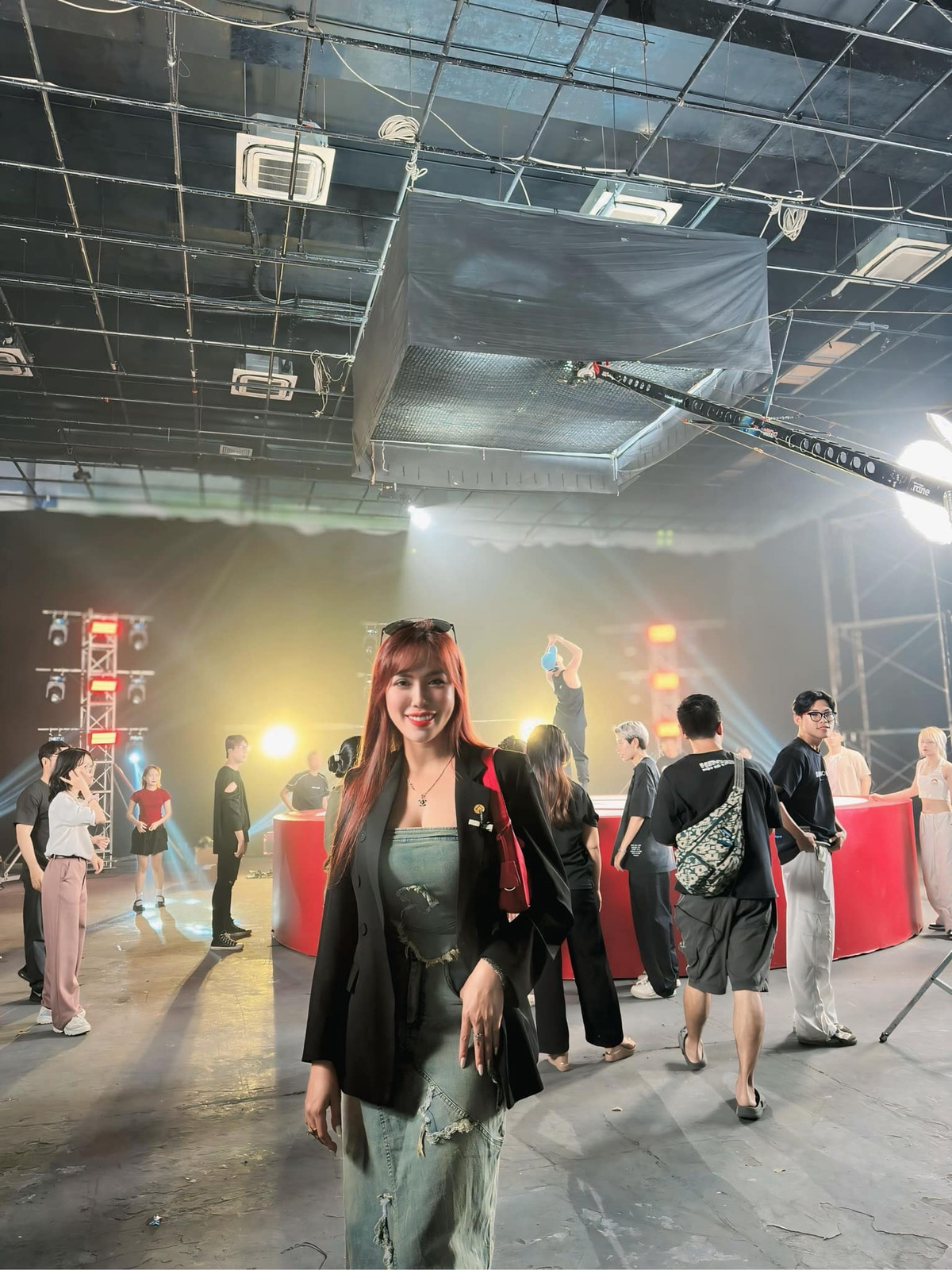 Khi được nhiều người biết đến, Mai Thỏ bắt đầu lấn sang các lĩnh vực khác như đóng phim, làm MC...và đạt được các giải thưởng lớn như Nữ hoàng Nhan sắc năm 2018.