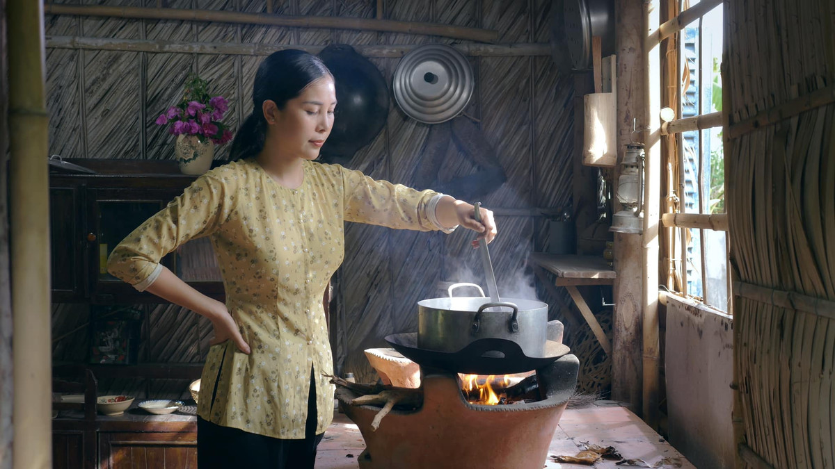 Những video hướng dẫn làm các món ăn đồng quê của cô nàng lan tỏa được nét đẹp ẩm thực vùng miền tới bạn bè trong và ngoài nước,…