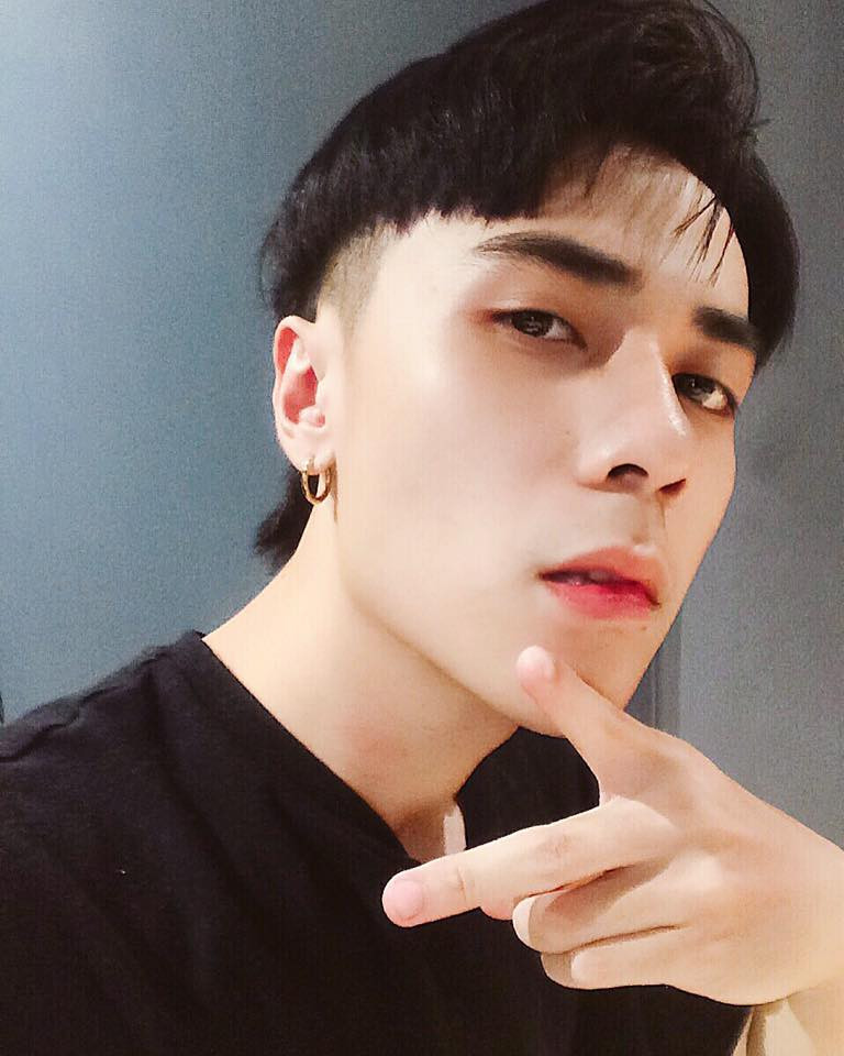 Thời hoạt động trong công ty của OnlyC, anh đã viết những sáng tác tạo nên bản hit cho loạt ca sĩ khác như Vì Yêu Là Nhớ (Han Sara), Em Lỡ Yêu Sai Anh (Jin Ju), Là Bạn Không Thể Yêu (Lou Hoàng).