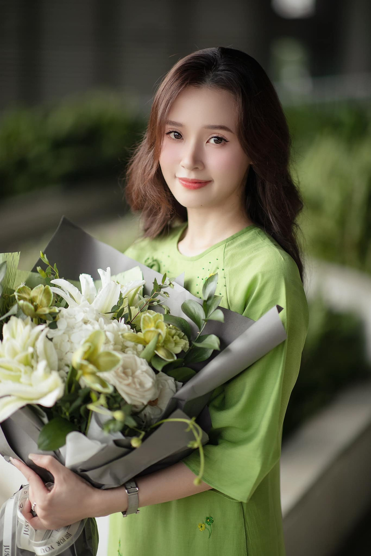 Sau bao nhiêu năm nổi tiếng, cô nàng vẫn giữ được nét đẹp trong trẻo. (Ảnh: FBNV)