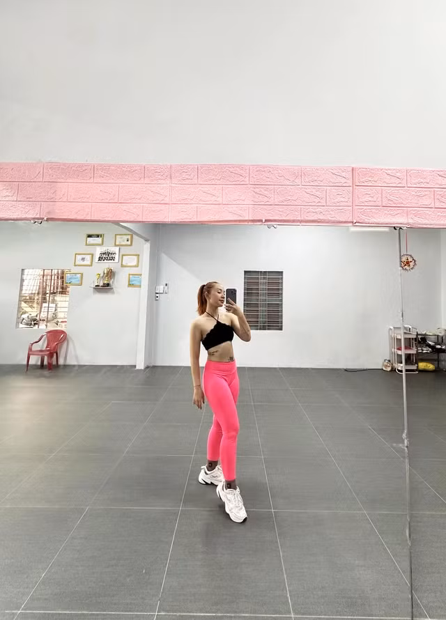 Được biết, đám cưới của Khả Nhi - con gái chị Huỳnh Vi diễn ra vào ngày 28/9 vừa qua. Và chị cũng là người lên ý tưởng cho đám cưới của con gái đầu lòng.