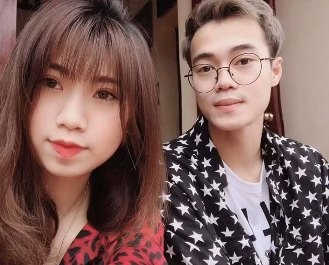 Nguyễn Nụ sinh năm 1997 là con út trong gia đình bốn anh chị em, là em gái ruột của tiền đạo Nguyễn Văn Toàn.