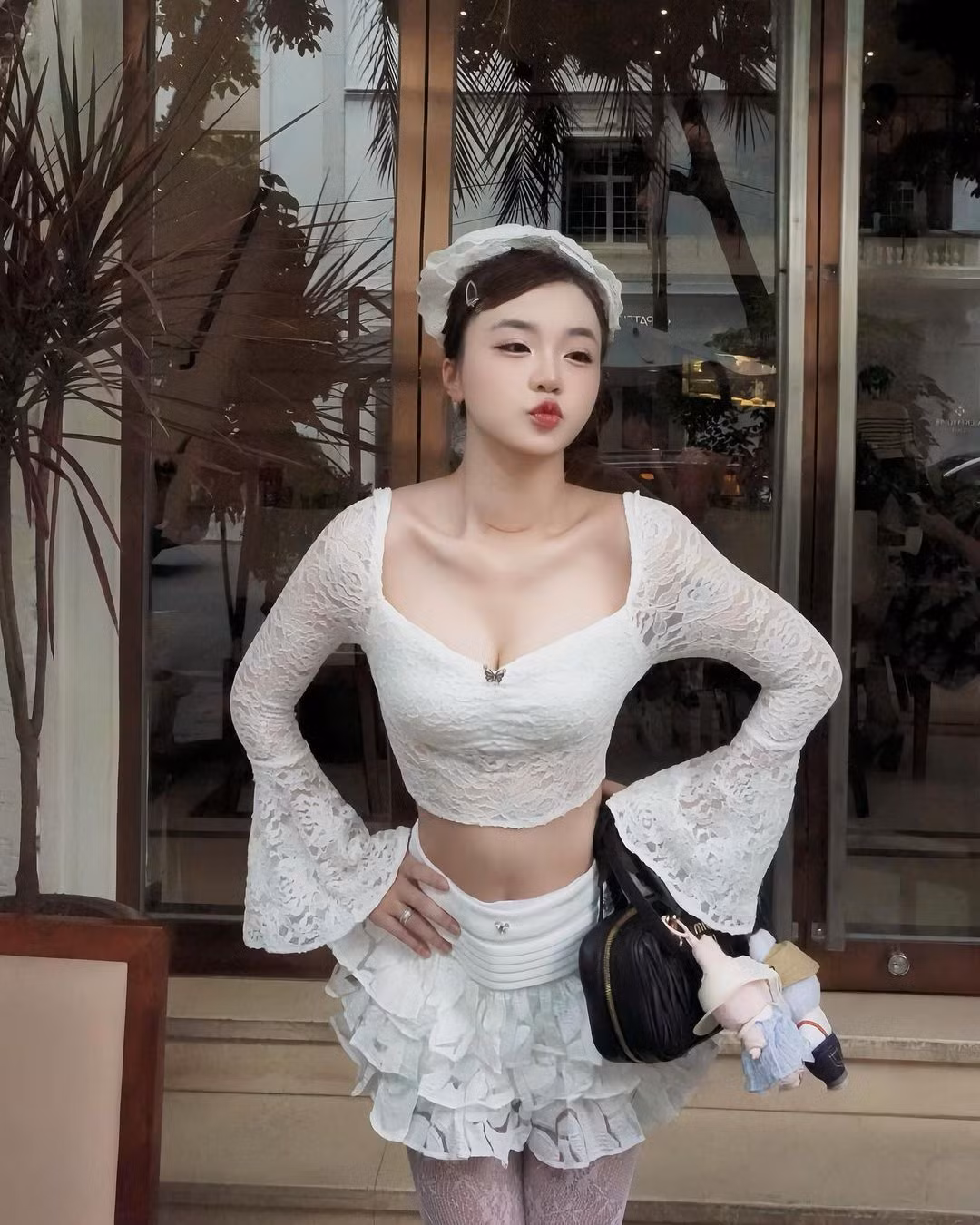 Hot girl Pô tên thật là Nguyễn Ngọc Lan Hương, cô nàng hiện sở hữu trang Tiktok với hơn 1 triệu người theo dõi, sau khi bị hack tài khoản hơn 2,4 triệu fan.