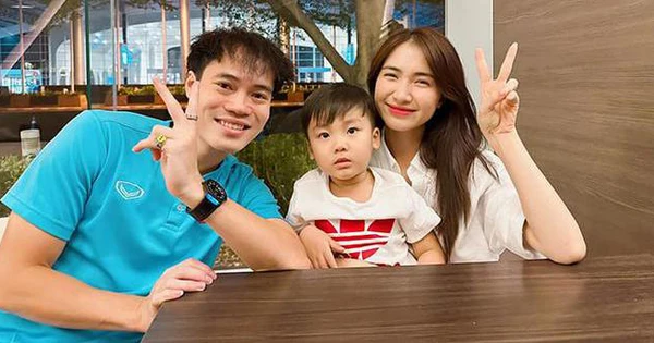Hòa Minzy còn từng đưa con trai là bé Bo đến xem Văn Toàn thi đấu.
