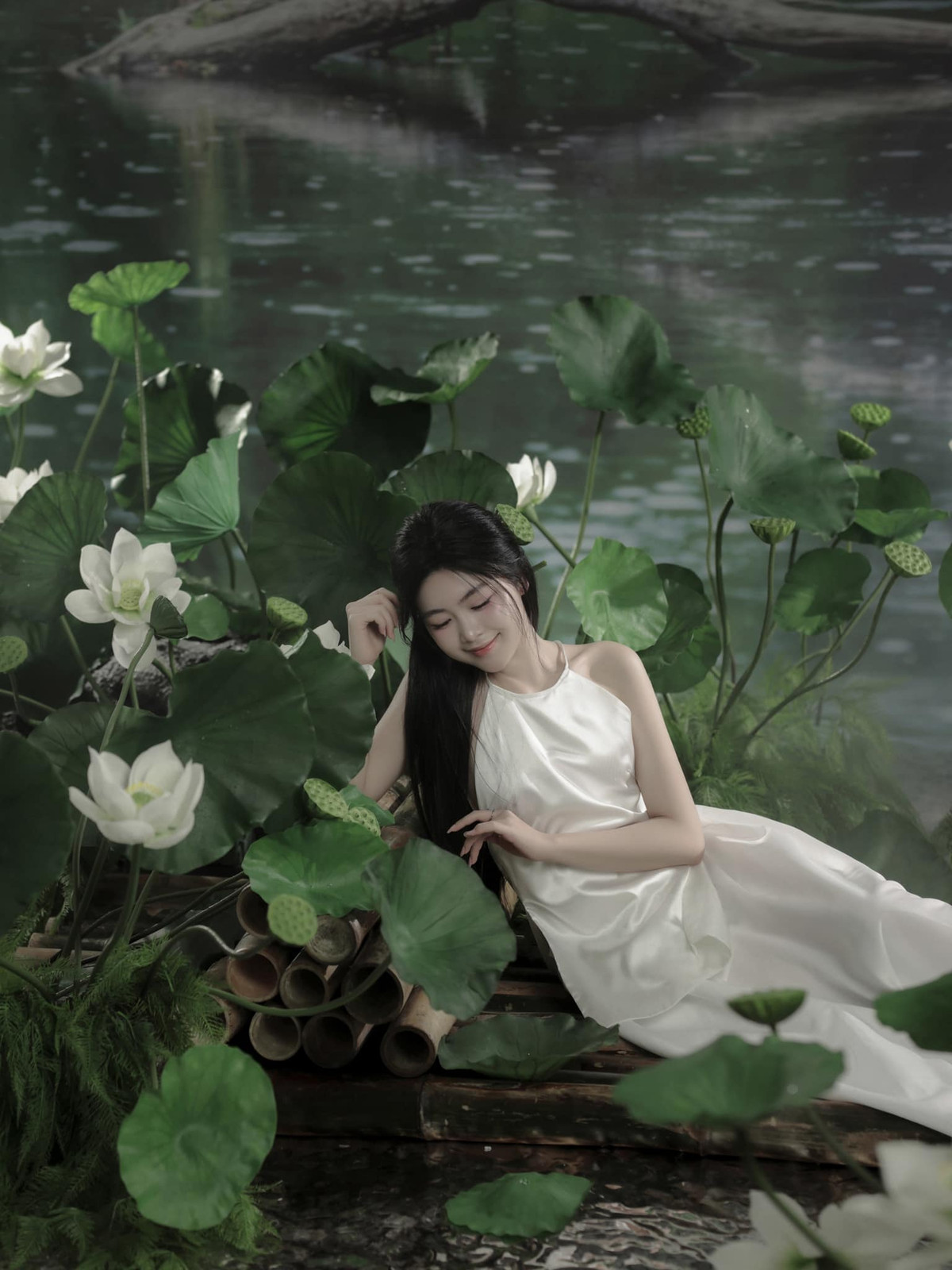 Nhiều người đã bày tỏ cảm xúc ở phần bình luận ngợi khen về nhan sắc và tạo hình lần này của Lọ Lem: "Nét đẹp thiếu nữ trong thơ ca chắc cũng tầm này là cùng", "Nét đẹp này mới gọi là nét đẹp thuần khiết", "Đẹp như tranh luôn. Trời ơi. Đẻ khéo vậy trời".