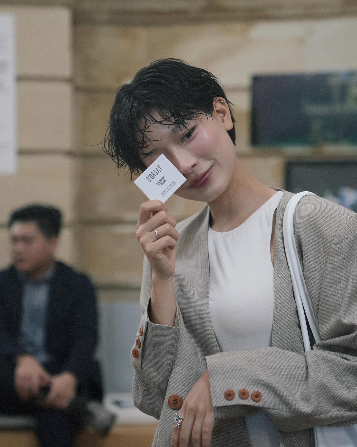 Cuộc sống của cô nàng YouTuber này cũng ngập tràn những điều thú vị và cách cô nàng tận hưởng mọi thứ với sự vui vẻ, lạc quan làm ai cũng thấy vui lây.