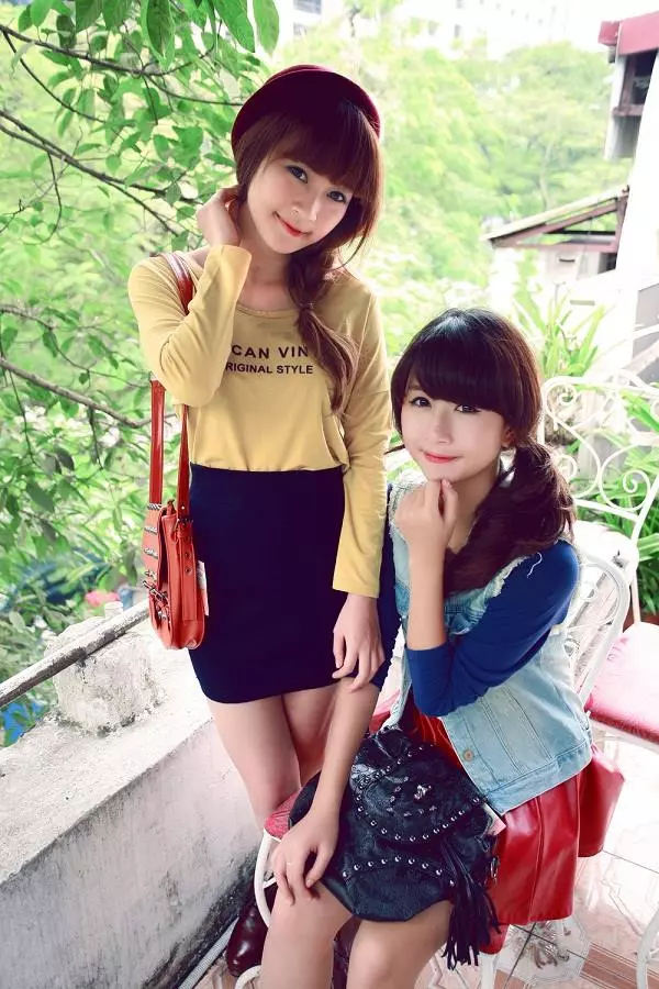 Vẻ ngoài trong sáng của nàng hot girl đời đầu khiến bao nhiêu người xao xuyến.