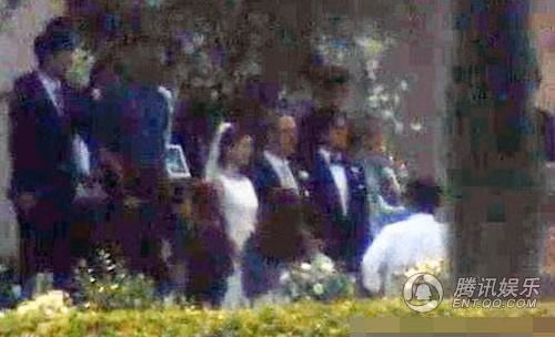 Hinh anh hiem dam cuoi Bae Yong Joon va Park Soo Jin