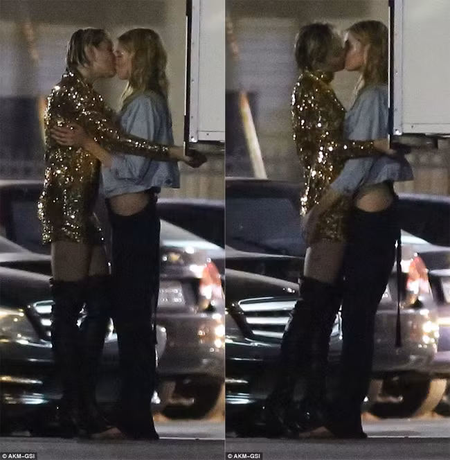 Vài tháng gần đây, Sella luôn theo chân Miley đi khắp nơi tới Las Vegas, Texas và thường xuyên chia sẻ hình ảnh tình tứ chụp cùng nhau lên Instagram.