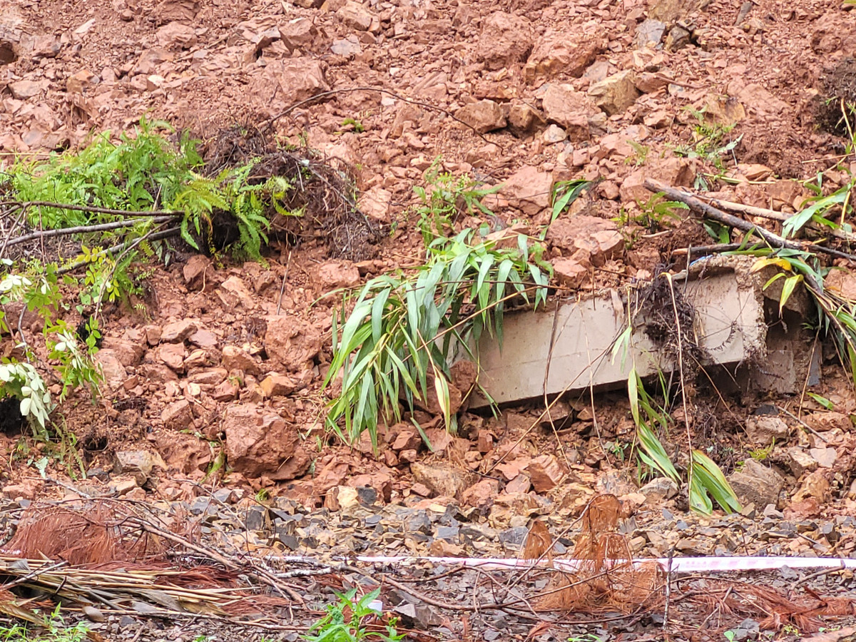 Lạng Sơn: Sập mương thủy lợi, Thường trực HĐND huyện Văn Lãng yêu cầu làm rõ trách nhiệm - Hình 9 Lang Son: Sap muong thuy loi, Thuong truc HDND huyen Van Lang yeu cau lam ro trach nhiem-Hinh-9