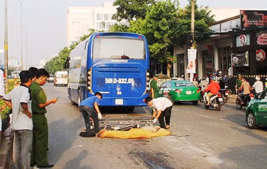 Nhung vu tai nan giao thong tham khoc tuan qua (25/10 - 31/10/2015)-Hinh-5