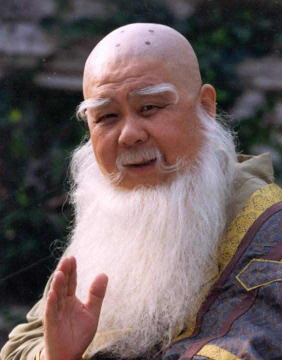 Trung Quốc thời phong kiến có nhiều bí ẩn khiến hậu thế tò mò. Trong số này, các nhà nghiên cứu và công chúng dành nhiều sự quan tâm đến việc các hòa thượng thời xưa các nốt chấm tròn trên đỉnh đầu nhưng hiện nay thì không.