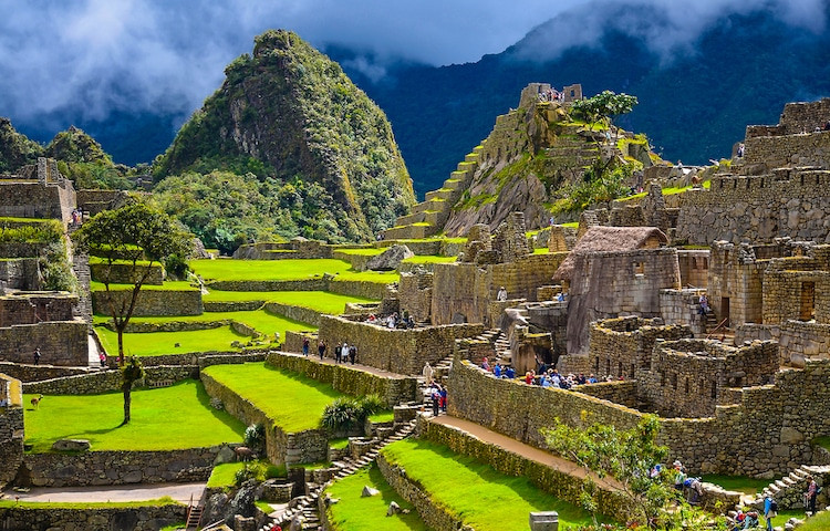 Tất cả các công trình tại Machu Picchu đều được xây dựng theo phong cách kiến trúc độc đáo của người Inca với những bức tường đá không cần dùng vữa.
