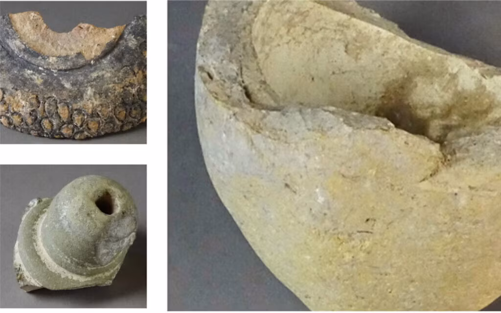 Thêm nữa, nắp bình có dấu vết được bịt kín bằng nhựa thông. Các chuyên gia suy đoán đây có thể là cách để duy trì áp suất cần thiết cho một vụ nổ.