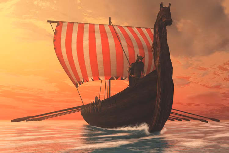 Tàu chiến Viking (Longship) là niềm tự hào của các chiến binh người Viking. Theo các chuyên gia, loại tàu chiến này xuất hiện từ giữa thế kỷ 9 - 13. Đây là khoảng thời gian người Viking tích cực khám phá, xâm chiếm châu Âu.