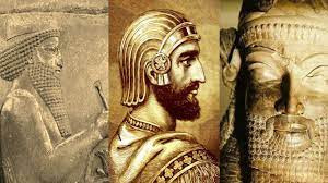 Cyrus đại đế còn đích thâ cầm quân tiêu diệt đế quốc Lydia năm 547 trước Công nguyên. Sau cuộc chinh phạt đế quốc Babylonia vào năm 539 trước Công nguyên, ông hoàng Ba Tư này tự xưng là Vua của các vị vua.