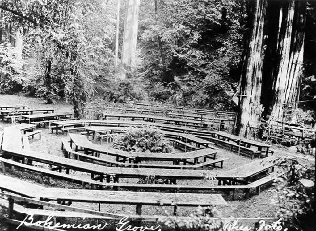 Bohemian Grove được bảo vệ nghiêm ngặt. Theo đó, thông tin các thành viên và hoạt động thường niên được bảo mật thông tin tuyệt đối. Do đó, đến nay công chúng vẫn chưa biết được hội kín này gồm những ai, hoạt động với tôn chỉ mục đích gì... Công chúng chỉ biết được thông tin ít ỏi khi người phát ngôn của Bohemian Grove thông báo những người tụ tập ở đó "có chung niềm đam mê với hoạt động ngoài trời, âm nhạc và sân khấu".