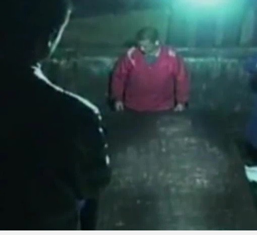 Cụ thể, các chuyên gia tiến hành đo đạc và nhận thấy ngôi mộ cổ nằm cách mặt đất gần 2m. Ngôi mộ có diện tích khoảng 24 m2.