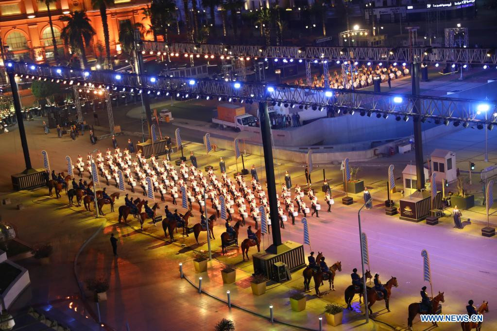 Trước những lời đồn đại về lời nguyền gây ra các thảm kịch trên, cựu Bộ trưởng Cổ vật Ai Cập và là nhà khảo cổ học nổi tiếng Zahi Hawass khẳng định không có cái gọi là "lời nguyền của các pharaoh".