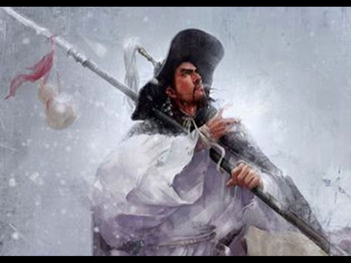 Thêm nữa, việc có 2 loại lưỡi giúp Lâm Xung có lợi thế khi đỡ binh khí đối thủ. Nếu người nào bị Bát xà mâu đâm trúng thì sẽ có những vết thương nghiêm trọng do mất máu nhiều.