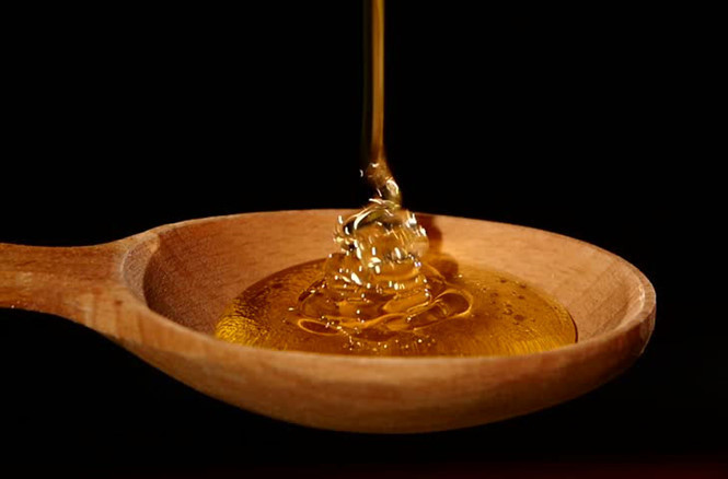 Nhung tac dung khong ngo cua mat ong ban phai biet