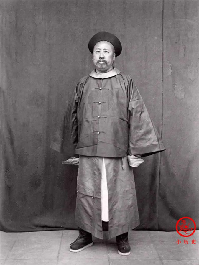 Tuần phủ Sơn Đông Trương Diệu. Trương Diệu bắt đầu giữ chức Tuần phủ Sơn Đông từ năm 1886. Năm 1891, ông bệnh nặng khi đang làm nhiệm vụ và qua đời sau đó.