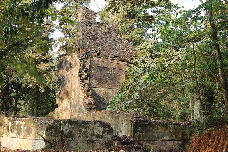 Một số tài liệu còn cho thấy, Toàn quyền Đông Dương phê chuẩn và thông báo bản quy hoạch khu nghỉ dưỡng ở độ cao 1.000m.