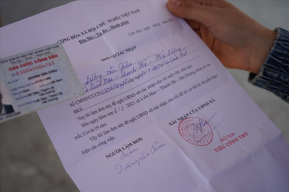 Nguoi dan ra, vao Hai Phong khong can xin giay xac nhan