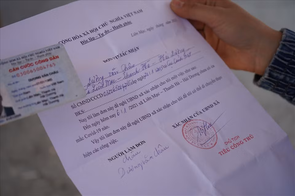 Nguoi dan ra, vao Hai Phong khong can xin giay xac nhan