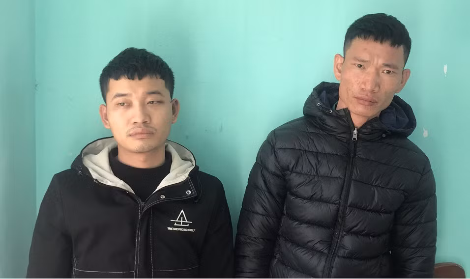 Khoi to nhom doi tuong co y gay thuong tich cho thieu uy cong an