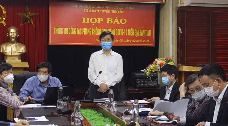 Vi sao Hai Duong quyet dinh phong toa toan huyen Cam Giang?