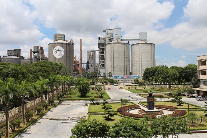 COVID-19 Hai Duong: Xi mang Hoang Thach bi phong toa, nhieu doanh nghiep tam dung