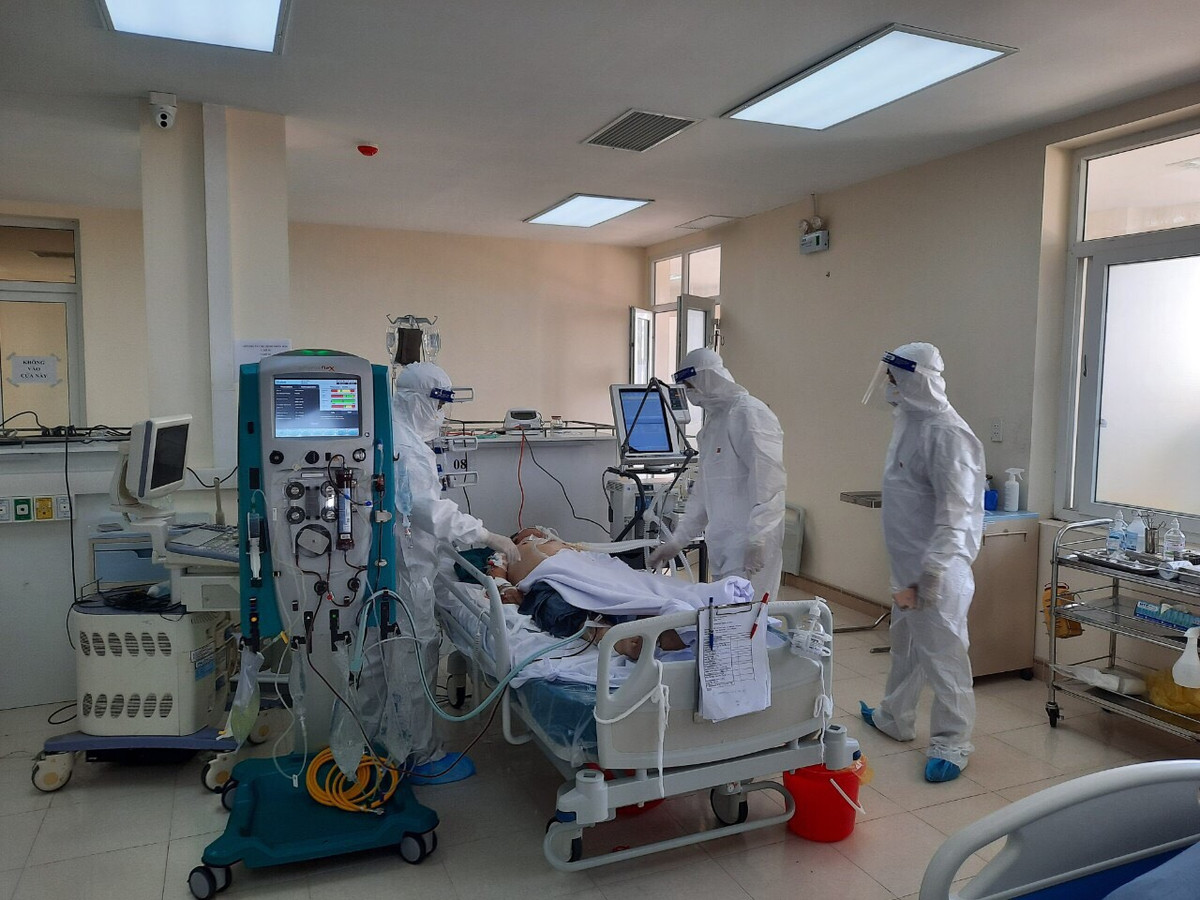 Cam on nhung “thien than khoac ao Blouse trang”