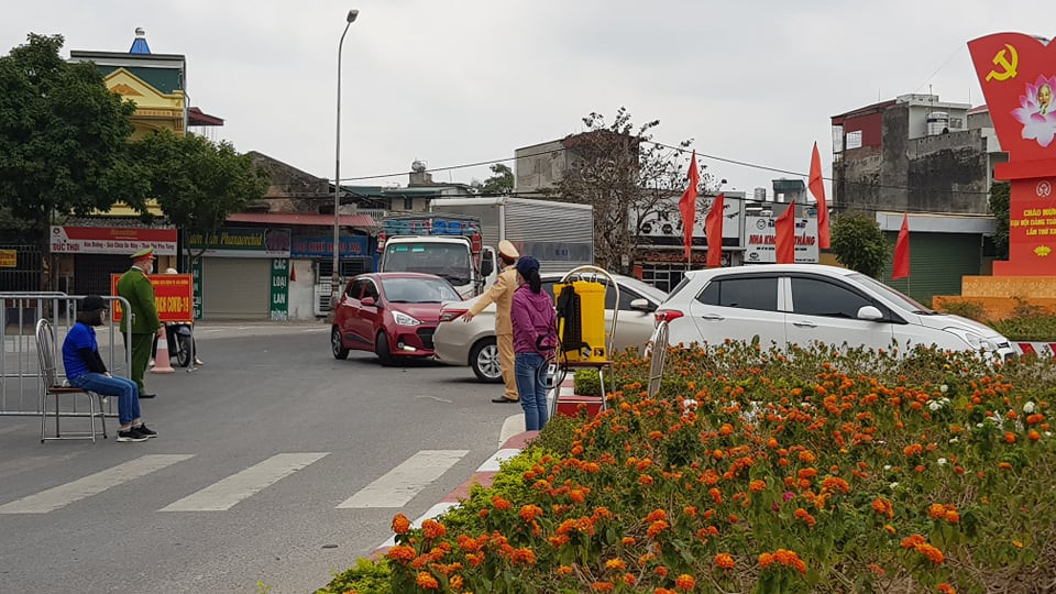 Lực lượng kiểm soát rất nghiêm túc, không để lọt trường hợp không có lý do chính đáng qua chốt.